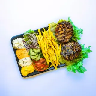 Порция с бифтек (700г)