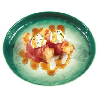 143. Rollo de atún con batata (2 pzs.)