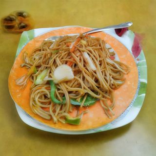 Tallarines Fritos Con Cerdo