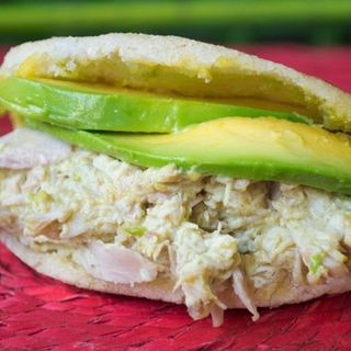 Arepa Reina Pepiada