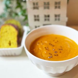 VELLUTATA DI CAROTE E ZENZERO