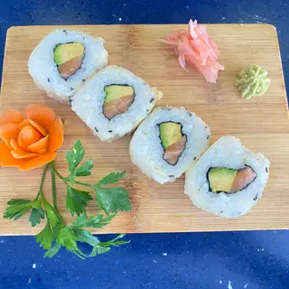 C12-Sushi fritos salmón aguacate 