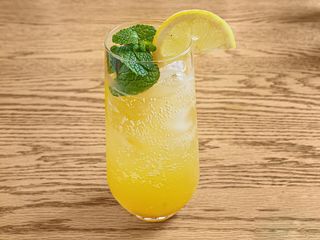 Homemade lemonade (classic / yuzu / passion fruit)