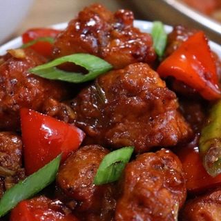 Garlic Chilly Chicken (Med-Hot)