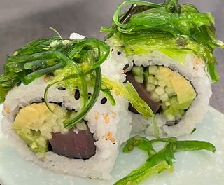22-Wakame Atún Roll(8 Uds.)