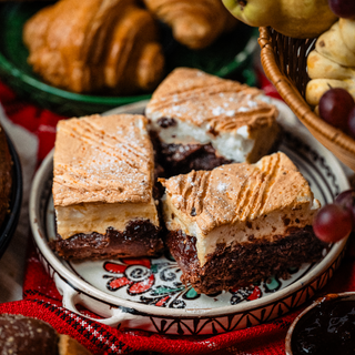 Prajitura cu gem si bezea