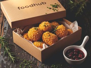 Сир фрі з ягідним соусом (150/25g)