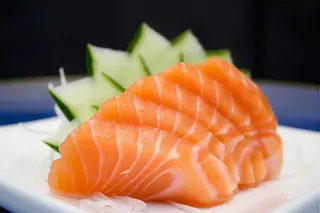 Sashimi salmone - 4 pezzi