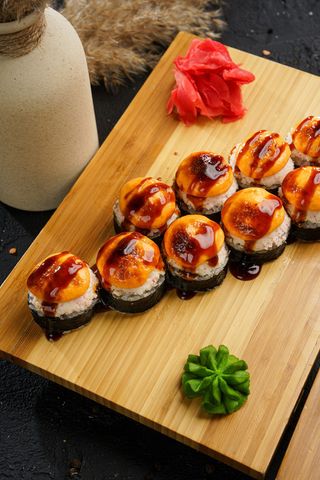 Цунами ролл (330г)