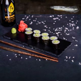 Рол Макі з огірком (110г)