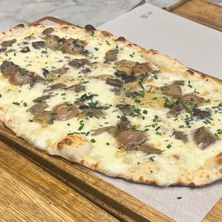 Pizza Puturrú De Foie