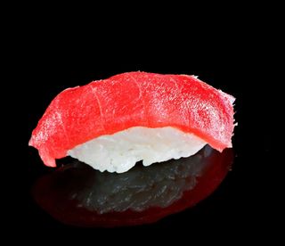 Nigiris de atún (2 uds.)