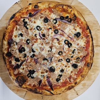 PIZZA TONNO