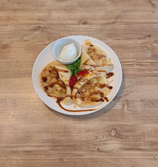 Млинці з яблуком, апельсином та корицею (300г)