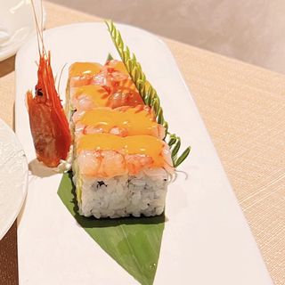 61. Uramaki gambero rosso - 4 pezzi