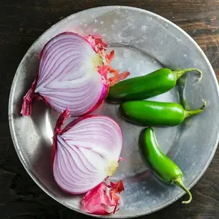 onion chlli