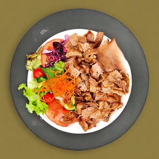 Małay Sałatka z kebabem