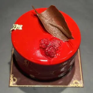 Raspberry & Chocolate 8 Person