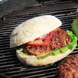 Комбо Питка + плескавица + гарнитура