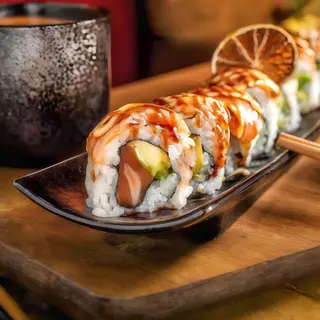 43 Roll De Salmón Especial (8 Uds.)