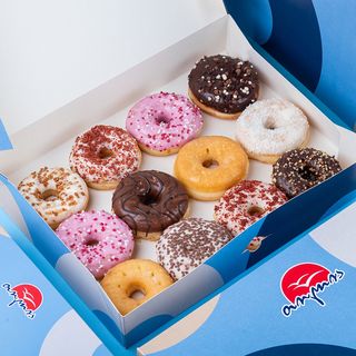 12 დონატი