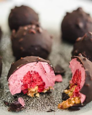 Strawberry bonbons