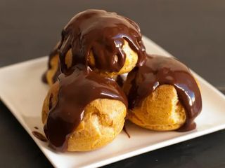 Profiteroles