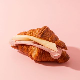 CROISSANT JAMÓN Y QUESO