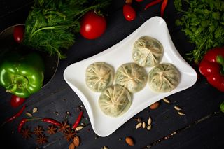 Манты с мясом и жусаем (5шт)