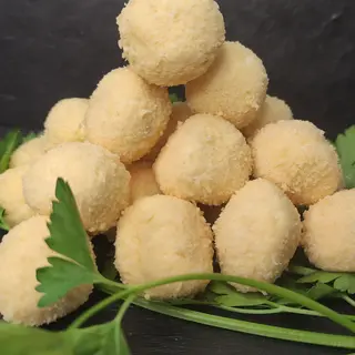 Bolitas de Queso y Pavo Elaboración Propia Tarrina Ud.