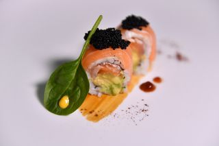 421. Ura sake roll 8 pezzi