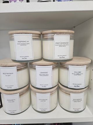 Świeca sojowa biała z wieczkiem drewnianym 410ml