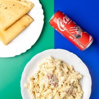 Pasta Carbonara + Palačinka sa eurokremom + Coca-Cola 0.33l