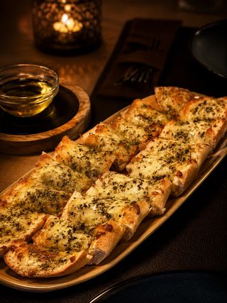 Pão de Alho em Baguete