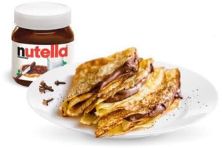 Crepes con nutella crepes with Nutella