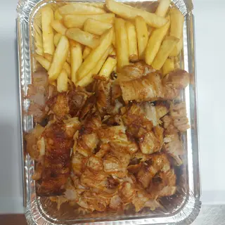 30.  Pedrata Grande Dentro Carne ,Patatas y Salsa 