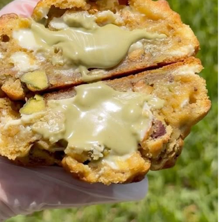 Cookie relleno de pistacho 