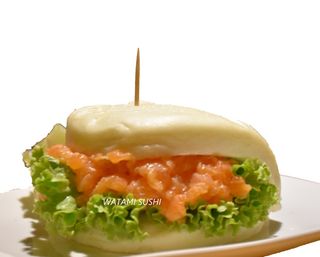 27.Bao salmone tartare 2pz