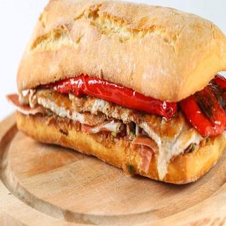 Bocata serrano+ patatas