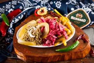 მჟავის ასორტი