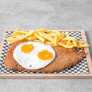 Milanesa Con dos Huevos fritos 