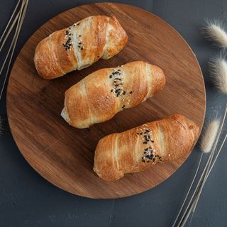 სოსისი ცომში 1 ცალი