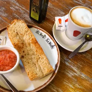 Café + 1/2 Tostada