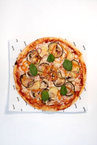 Пицца "Вегетарианская" с баклажаном 