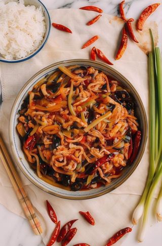 Fideos De Pollo Con Pimientos Y Zanahorias