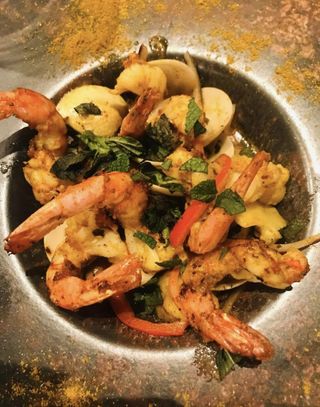 3.2 KUNG PHAD KAPRAO