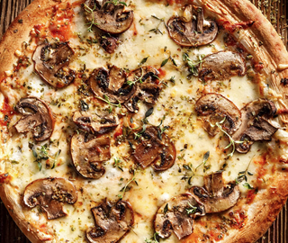 Pizza Con Champiñones (30 Cm.)