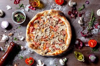 Pizza Prosciutto cotto e Funghi grande