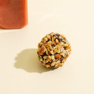 Raw PB bliss ball