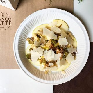 CARCIOFI, MELE, NOCI E GRANA